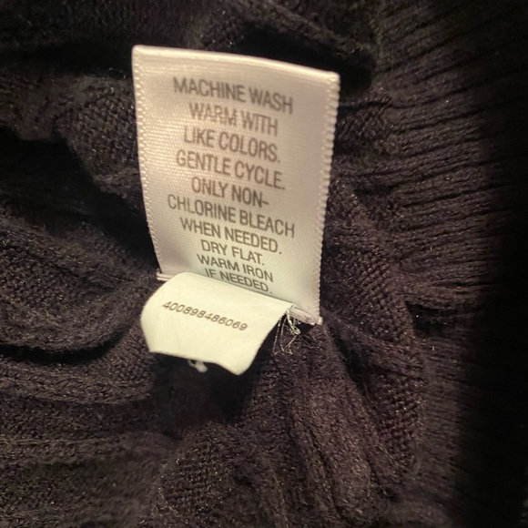 Croft&Barrow women’s XL black ribbed sweater 3/4 length sleeves. Gently used 🖤 - Picture 7 of 9